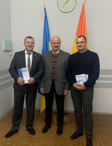 Юридичні наукові видання Академії