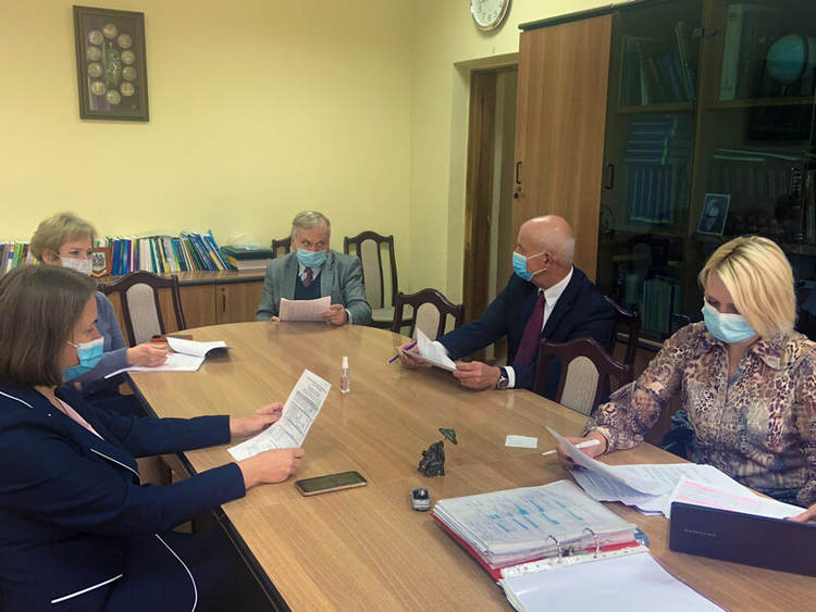 Нарада з питань дистанційного навчання